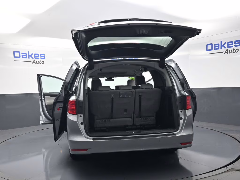 2021 Lunar Silver Metallic Honda Odyssey EX-L FWD Van