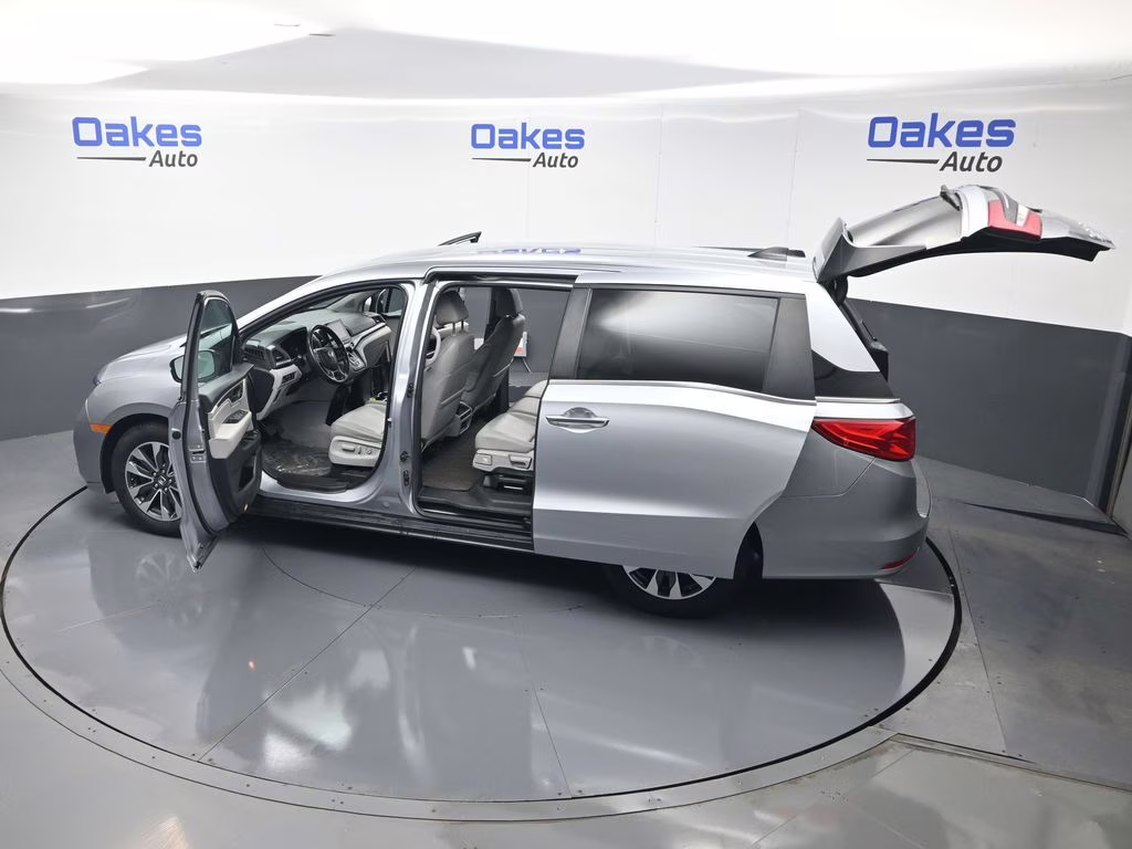 2021 Lunar Silver Metallic Honda Odyssey EX-L FWD Van