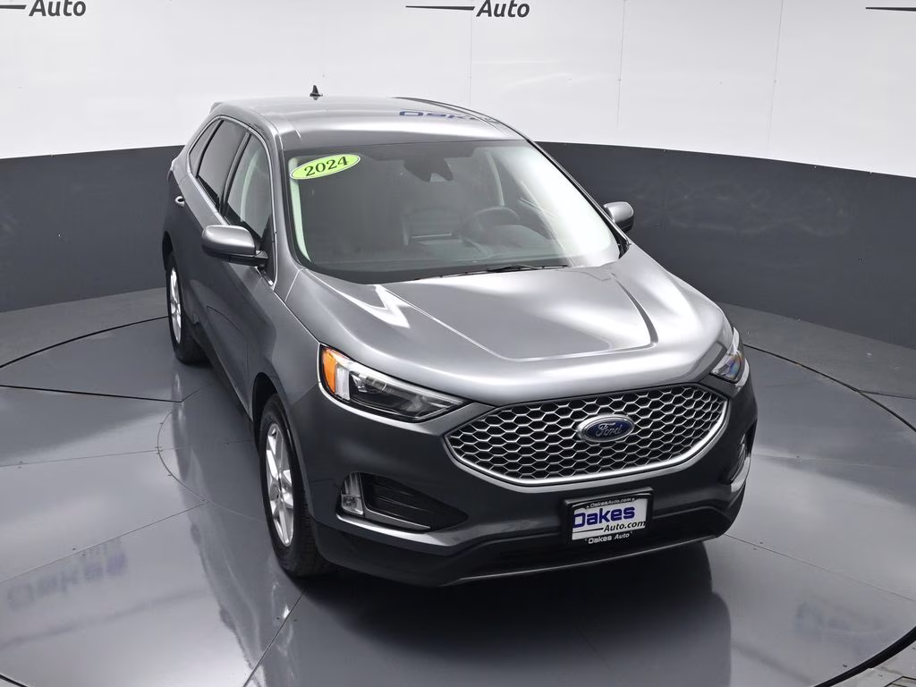 2024 Gray Metallic Ford Edge SEL AWD SUV