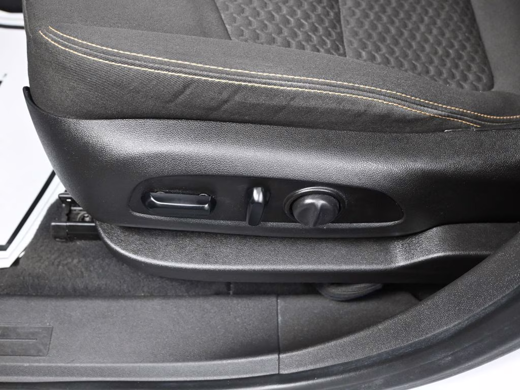 2020 Summit White GMC Terrain SLE FWD SUV