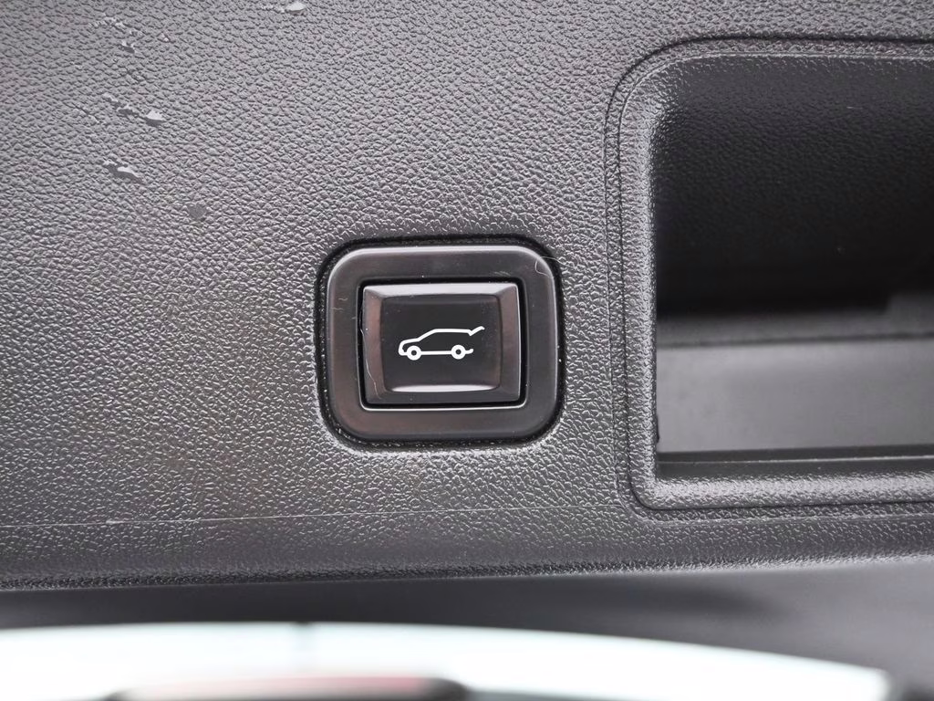 2020 Summit White GMC Terrain SLE FWD SUV