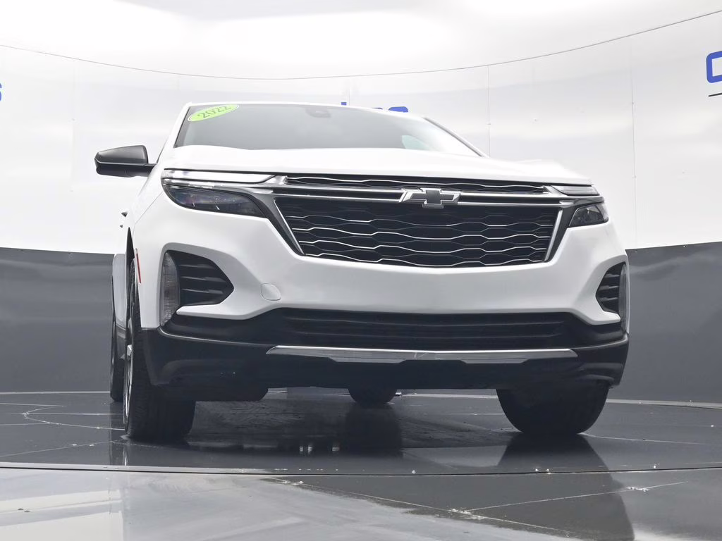 2022 Summit White Chevrolet Equinox LT FWD SUV