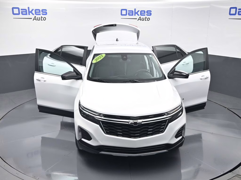 2022 Summit White Chevrolet Equinox LT FWD SUV