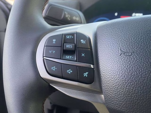 2025 Black Metallic Ford Explorer Active RWD SUV