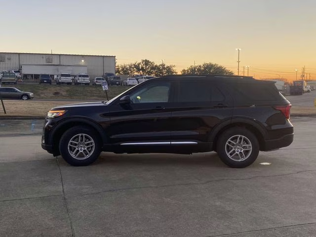 2025 Black Metallic Ford Explorer Active RWD SUV