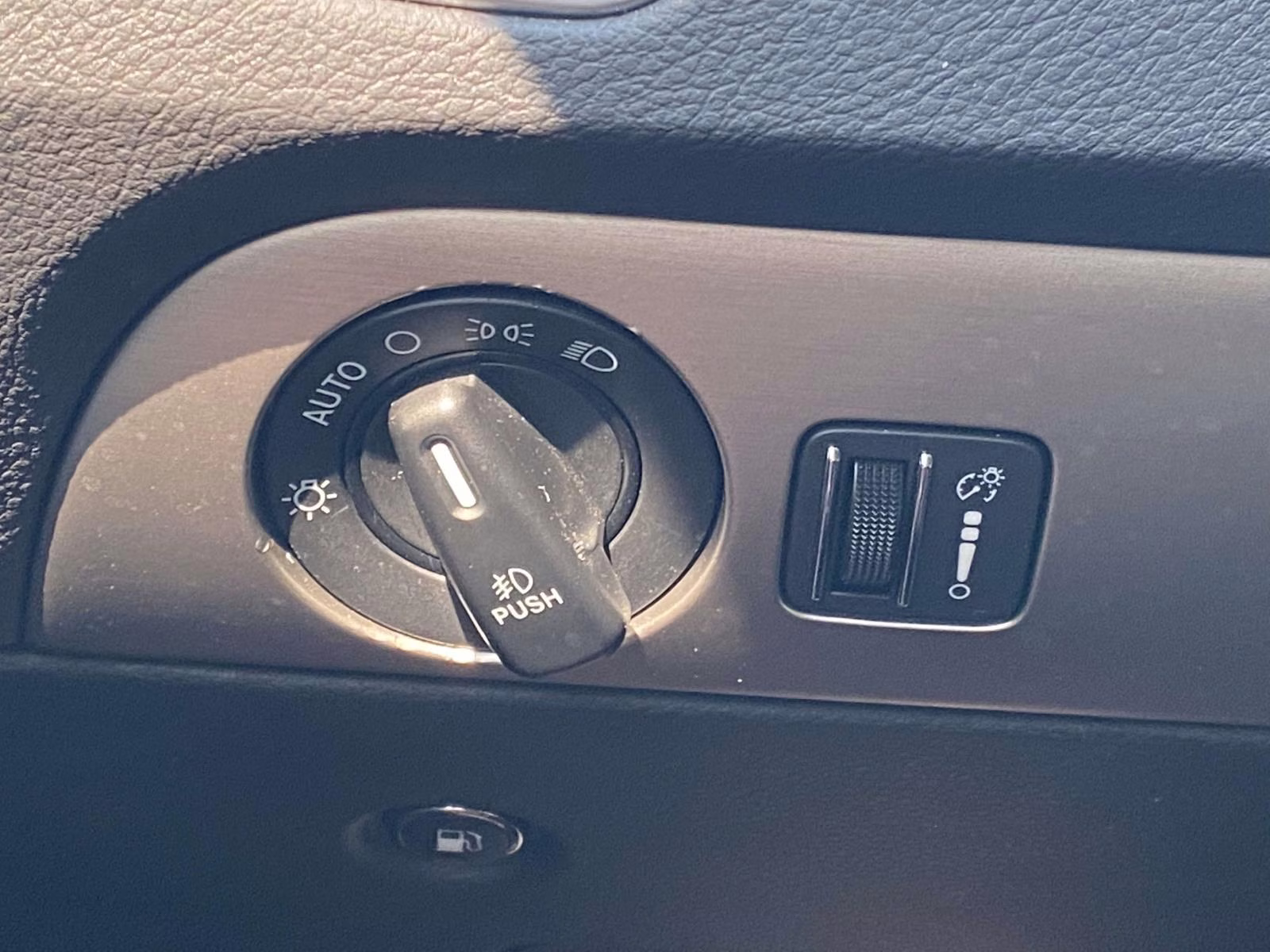 2020 Reactor Blue Pearlcoat Dodge Durango SXT Plus RWD SUV