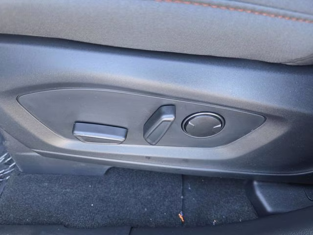 2025 Black Metallic Ford Explorer Active RWD SUV