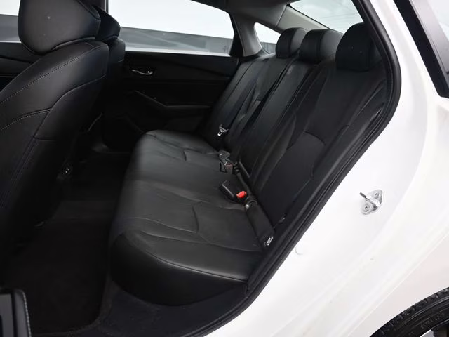 2023 Platinum White Pearl Honda Accord Hybrid Touring FWD Sedan