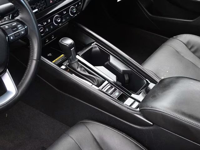 2023 Platinum White Pearl Honda Accord Hybrid Touring FWD Sedan