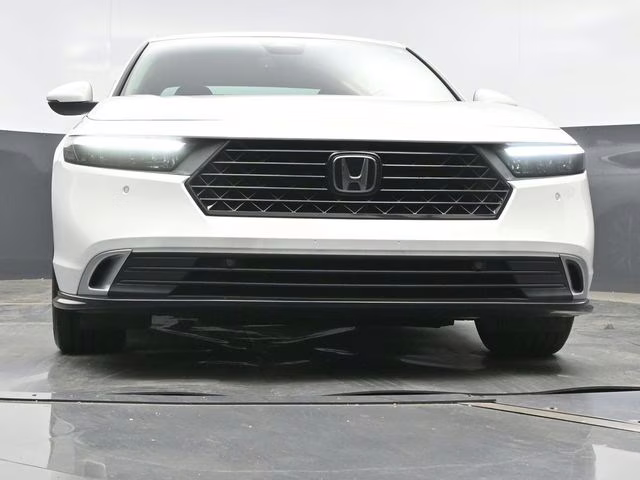 2023 Platinum White Pearl Honda Accord Hybrid Touring FWD Sedan