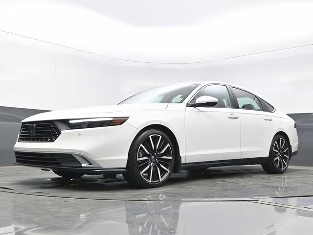 2023 Platinum White Pearl Honda Accord Hybrid Touring FWD Sedan