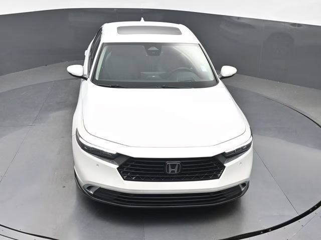2023 Platinum White Pearl Honda Accord Hybrid Touring FWD Sedan