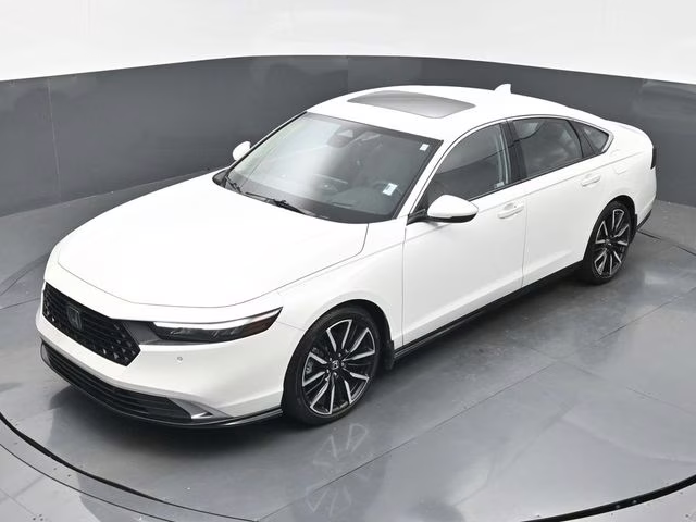 2023 Platinum White Pearl Honda Accord Hybrid Touring FWD Sedan