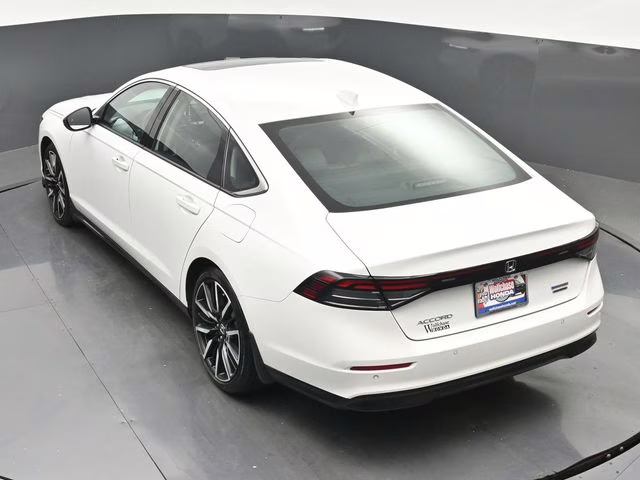 2023 Platinum White Pearl Honda Accord Hybrid Touring FWD Sedan