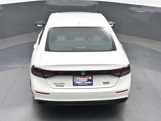 2023 Platinum White Pearl Honda Accord Hybrid Touring FWD Sedan