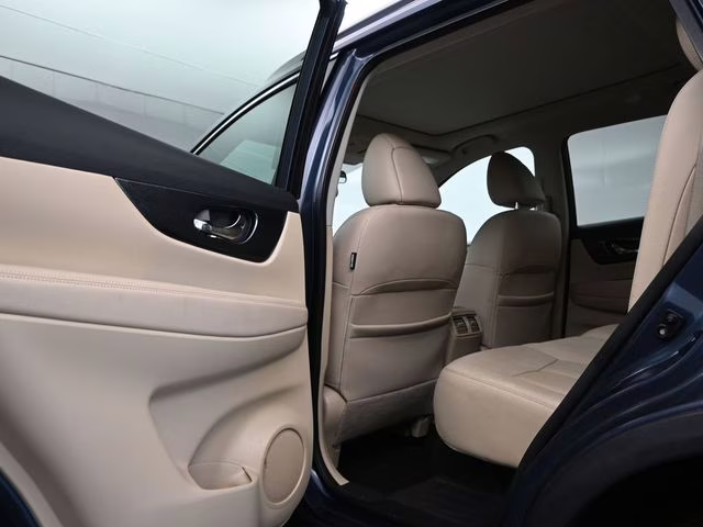 2016 Arctic Blue Metallic Nissan Rogue SL FWD SUV