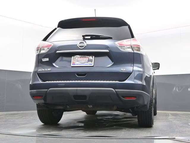 2016 Arctic Blue Metallic Nissan Rogue SL FWD SUV