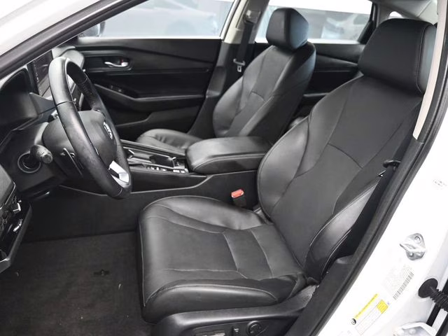 2023 Platinum White Pearl Honda Accord Hybrid Touring FWD Sedan