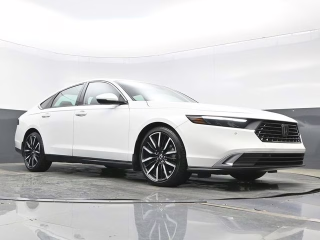 2023 Platinum White Pearl Honda Accord Hybrid Touring FWD Sedan