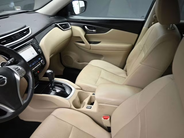 2016 Arctic Blue Metallic Nissan Rogue SL FWD SUV