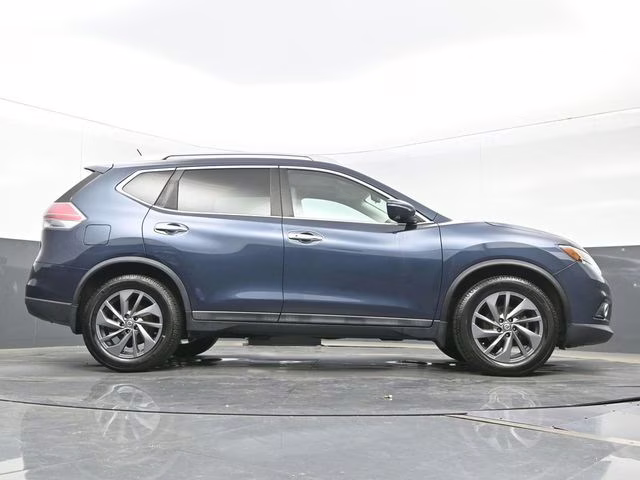 2016 Arctic Blue Metallic Nissan Rogue SL FWD SUV