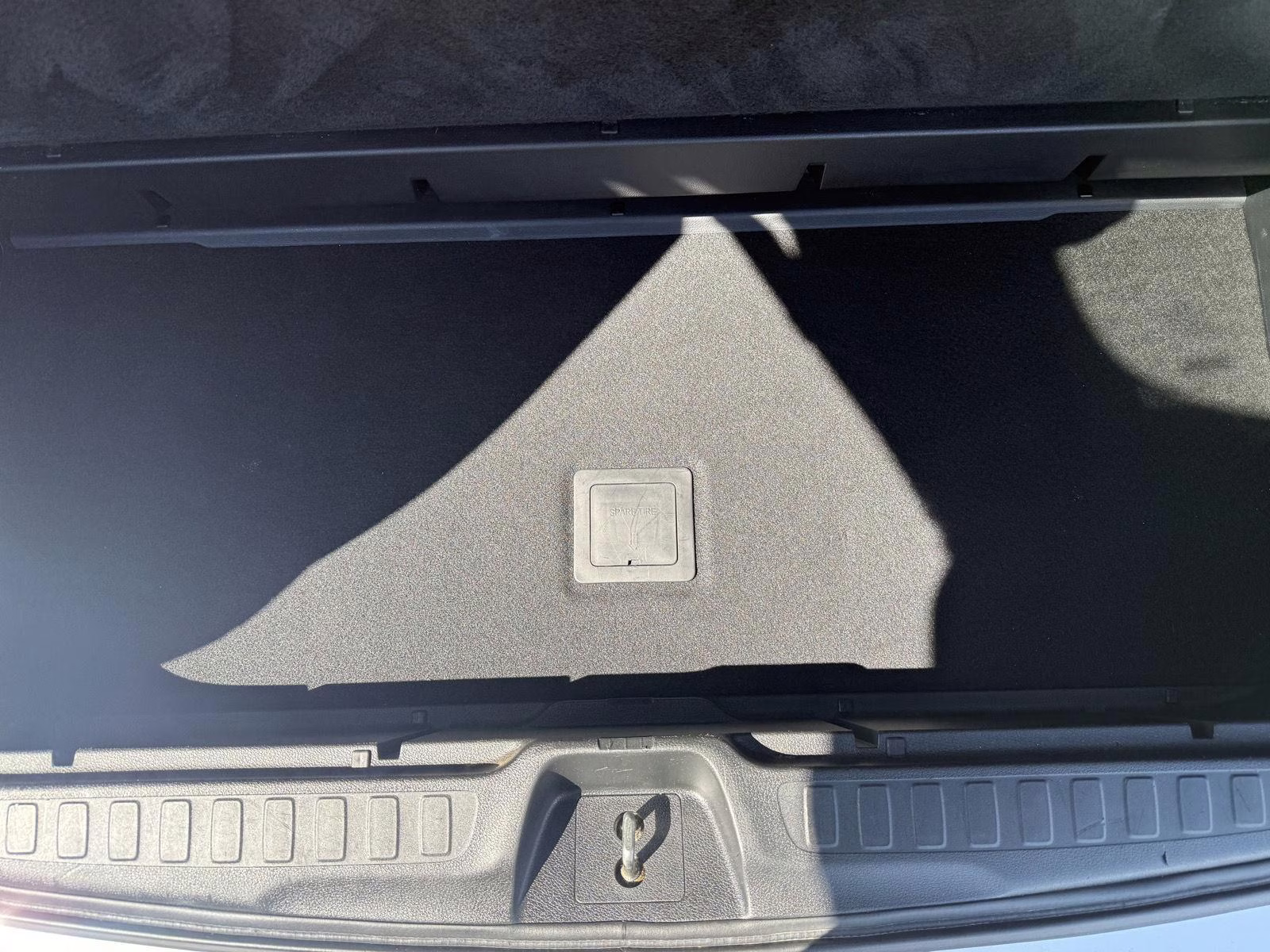 2018 White Diamond Pearl Honda Pilot Touring AWD SUV