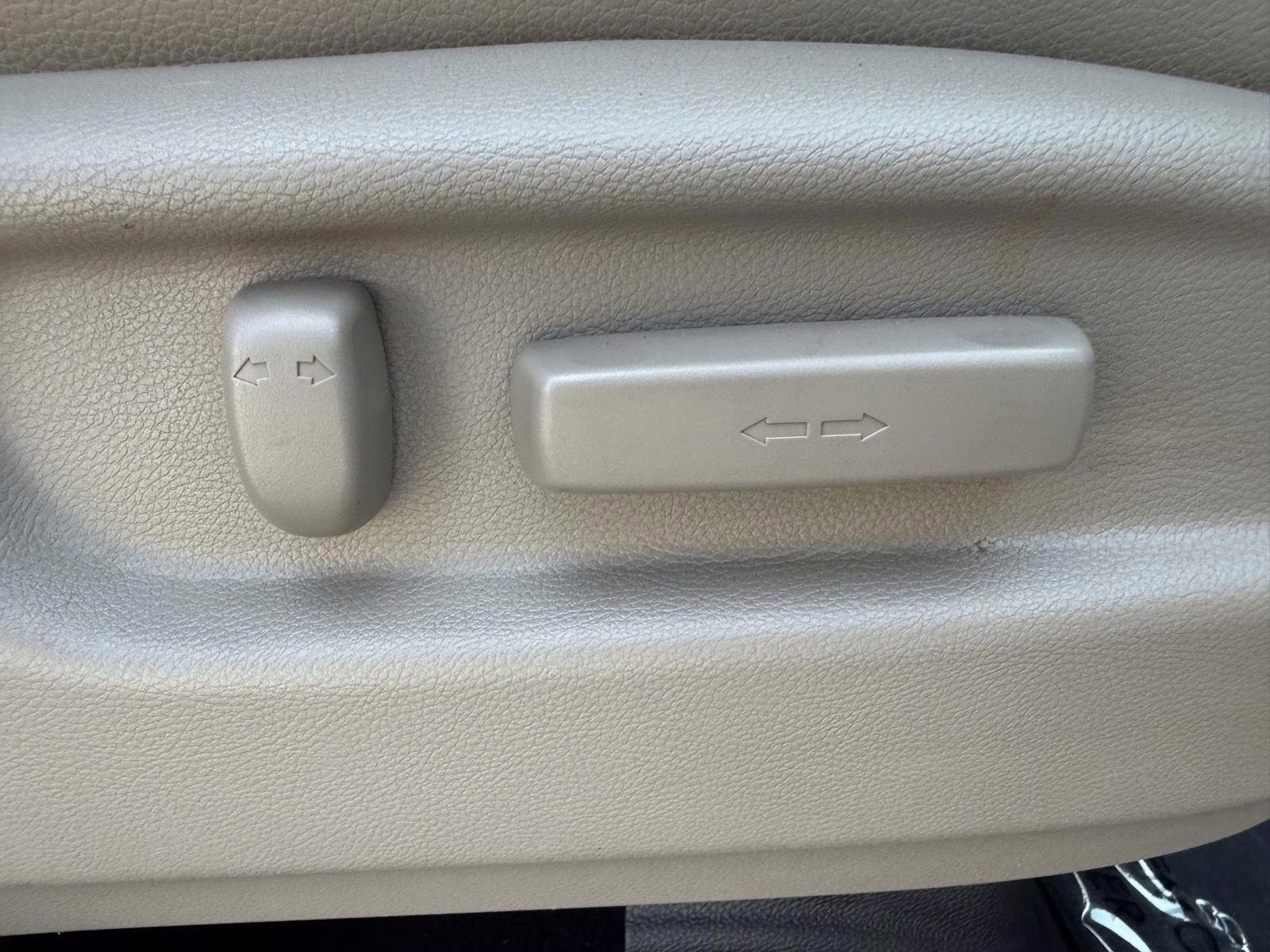 2018 White Diamond Pearl Honda Pilot Touring AWD SUV