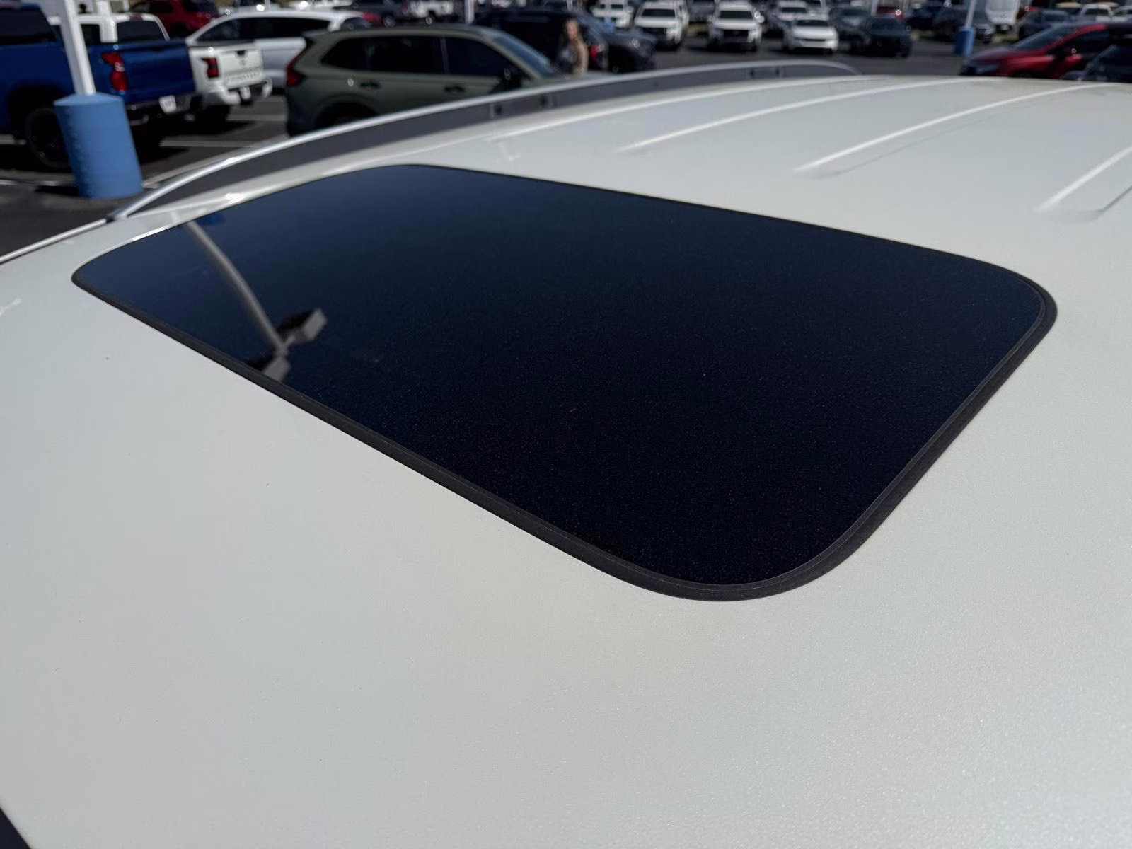 2018 White Diamond Pearl Honda Pilot Touring AWD SUV