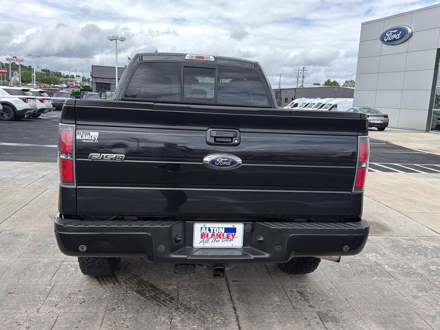 2014 Tuxedo Black Metallic Ford F-150 4WD SUPERCAB 145  XLT 4X4