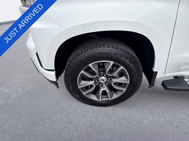 2021 Summit White Chevrolet Silverado 1500 RST 4X4 Truck