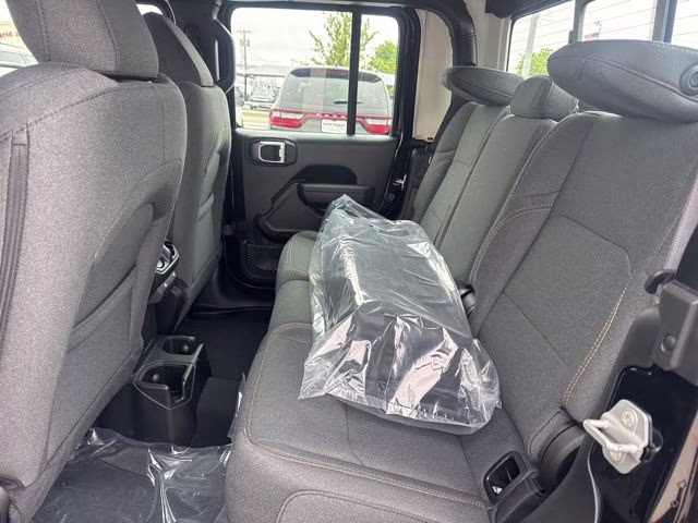 2026 Black Clearcoat Jeep Gladiator Sport 4X4 Truck