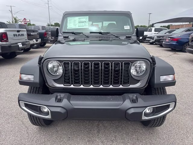 2026 Granite Crystal Metallic Clearcoat Jeep Gladiator Sport 4X4 Truck