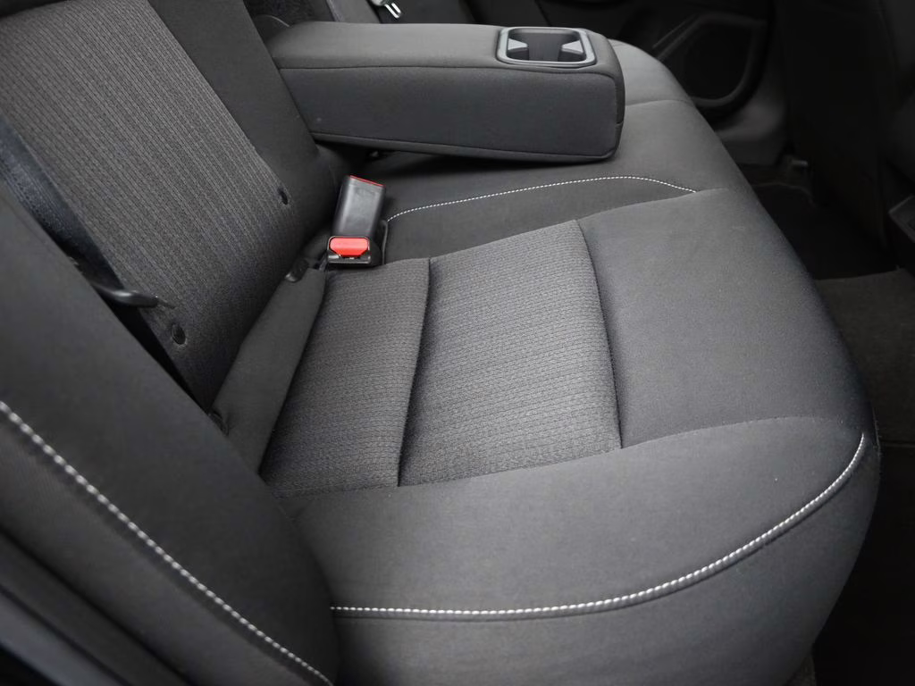 2022 Super Black Nissan Altima 2.5 SV FWD Sedan