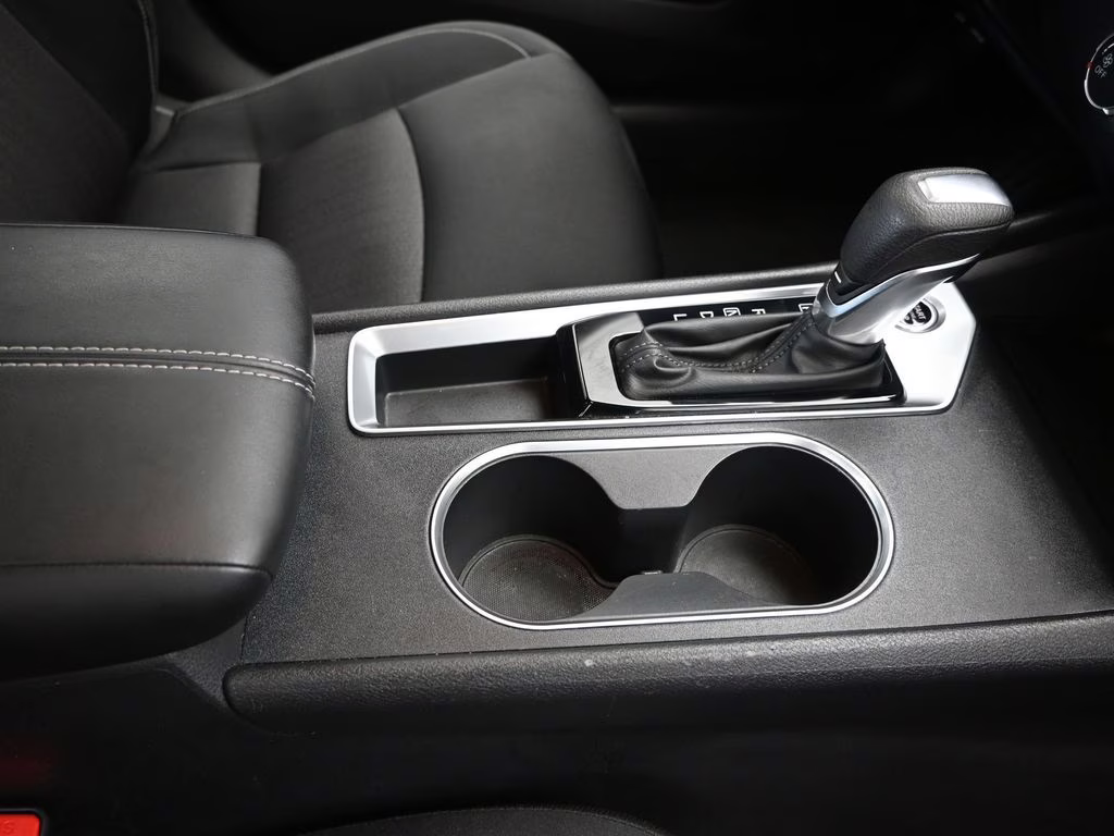 2022 Super Black Nissan Altima 2.5 SV FWD Sedan