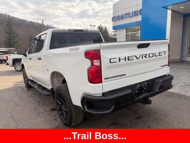 2022 Summit White Chevrolet Silverado 1500 Custom Trail Boss 4X4 Truck