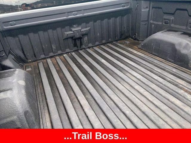 2022 Summit White Chevrolet Silverado 1500 Custom Trail Boss 4X4 Truck