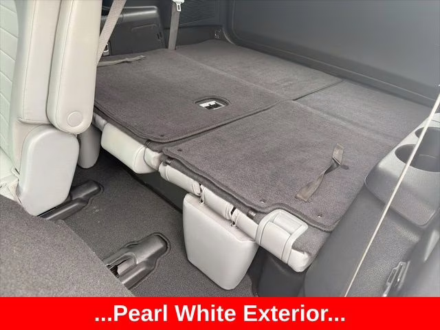 2023 Pearl Toyota Highlander XLE FWD SUV