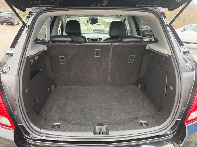 2019 Black Metallic Chevrolet Trax LT AWD SUV