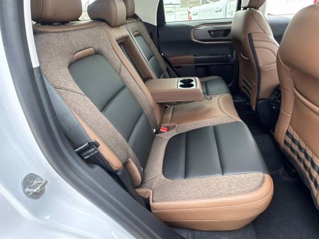 2026 Oxford White Ford Bronco Sport Outer Banks 4X4 SUV