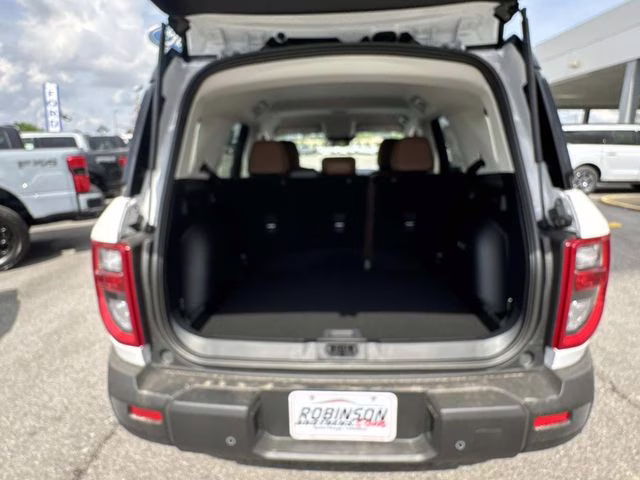 2026 Oxford White Ford Bronco Sport Outer Banks 4X4 SUV
