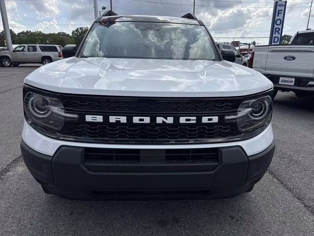 2026 Oxford White Ford Bronco Sport Outer Banks 4X4 SUV