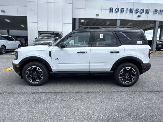 2026 Oxford White Ford Bronco Sport Outer Banks 4X4 SUV