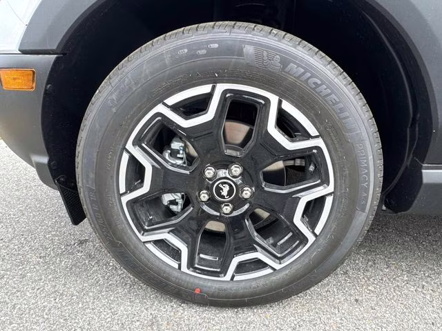 2026 Oxford White Ford Bronco Sport Outer Banks 4X4 SUV