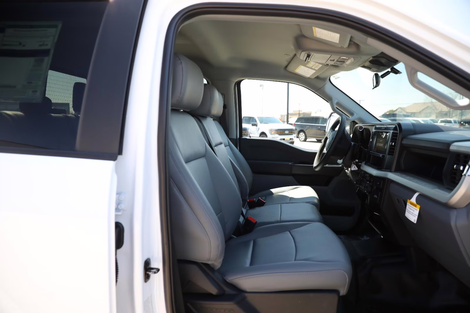2026 Oxford White Ford Super Duty F-350 SRW XL 4X4 Truck