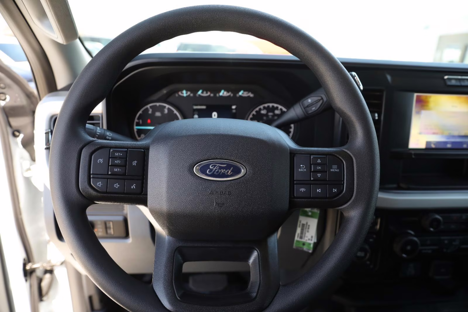 2026 Oxford White Ford Super Duty F-350 SRW XL 4X4 Truck