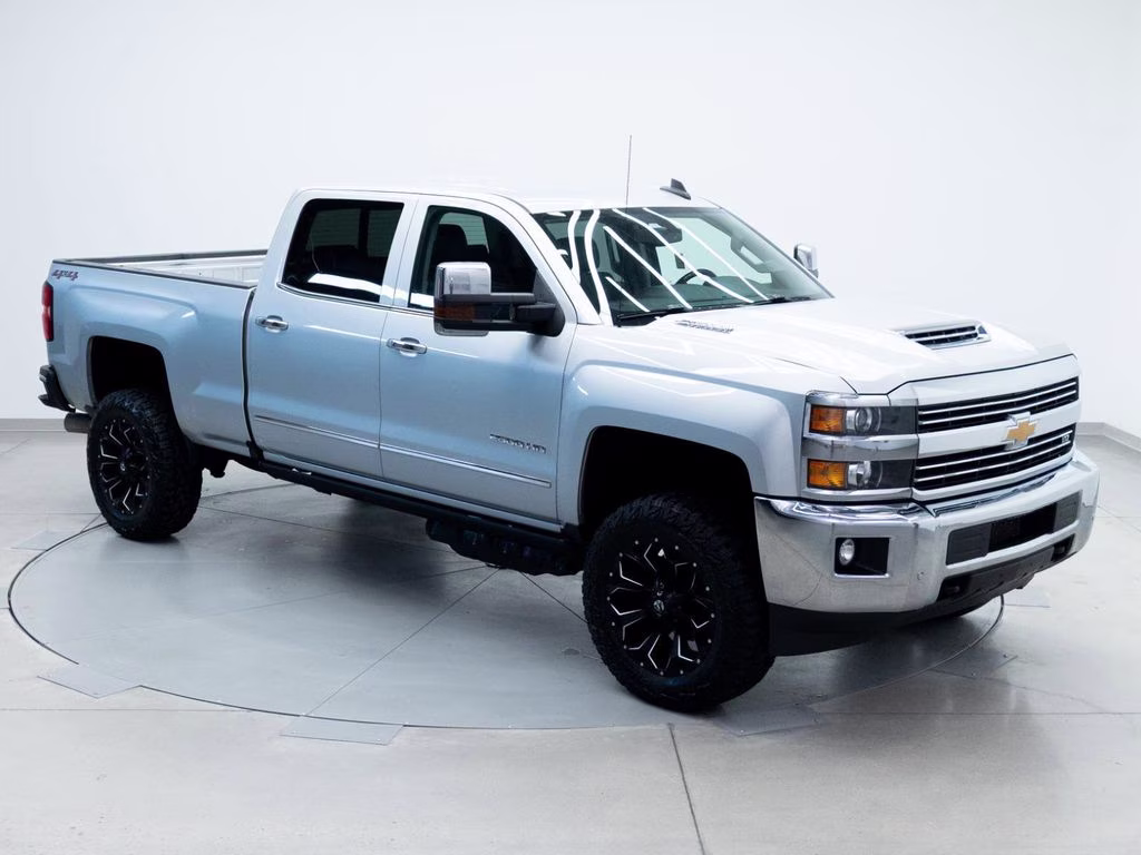 2019 Silver Ice Metallic Chevrolet Silverado 2500HD LTZ 4X4 Truck