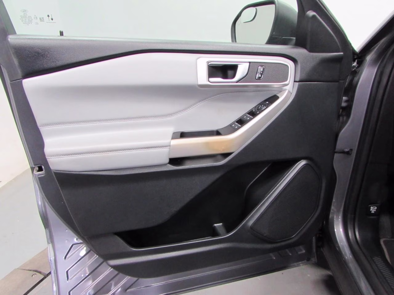 2021 Stone Gray Metallic Ford Explorer XLT 4X4 SUV