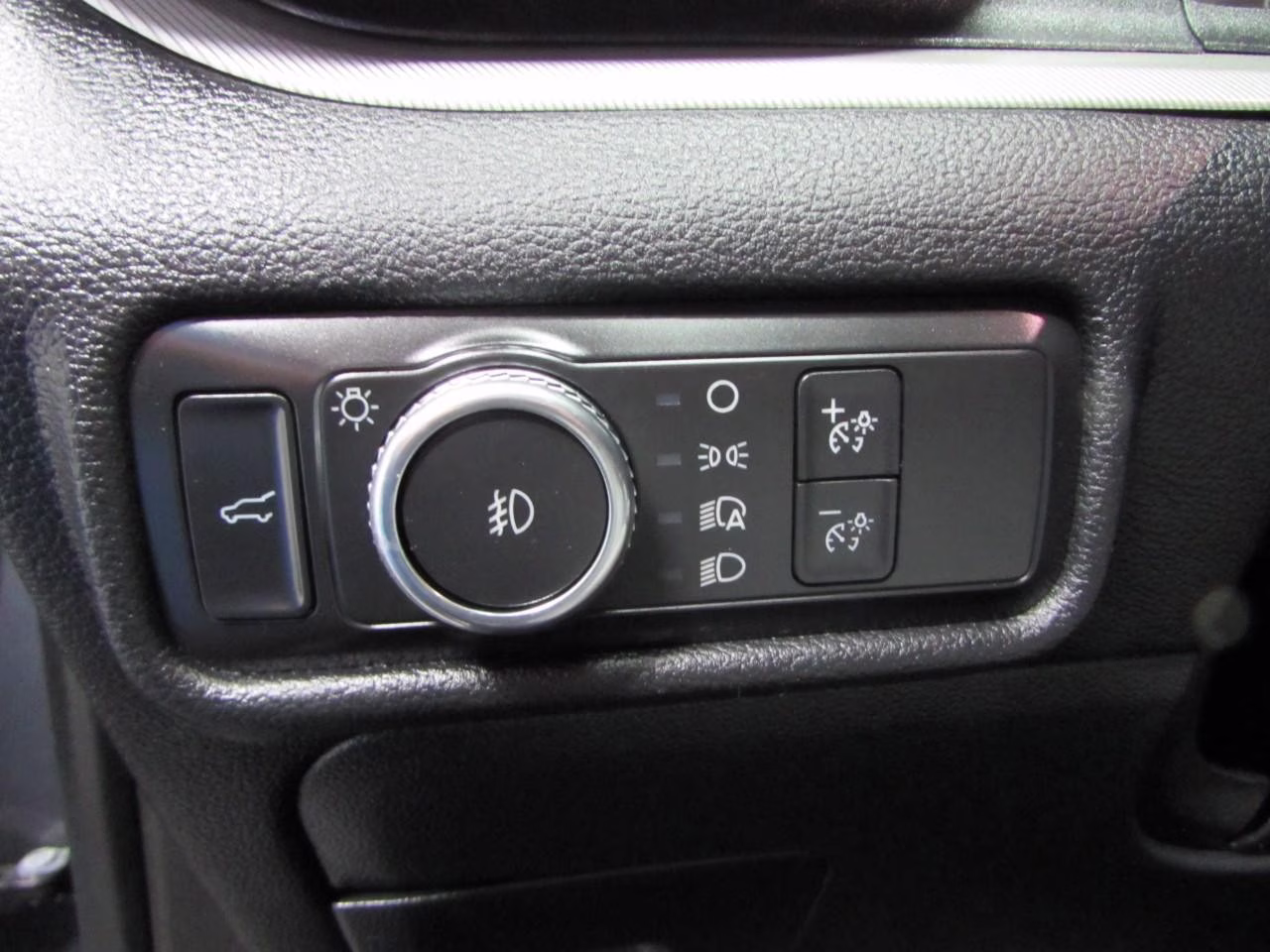 2021 Stone Gray Metallic Ford Explorer XLT 4X4 SUV