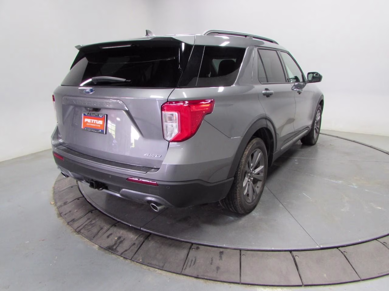 2021 Stone Gray Metallic Ford Explorer XLT 4X4 SUV
