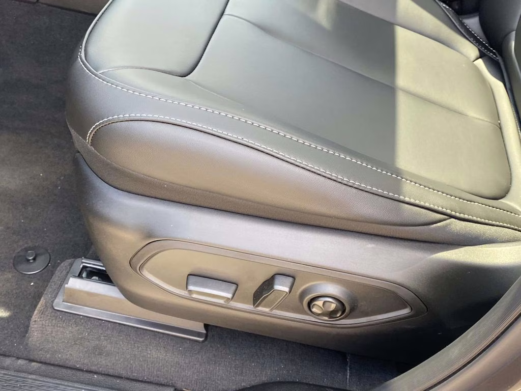 2026 Baltic Gray Metallic Clearcoat Jeep Grand Cherokee L Limited RWD SUV